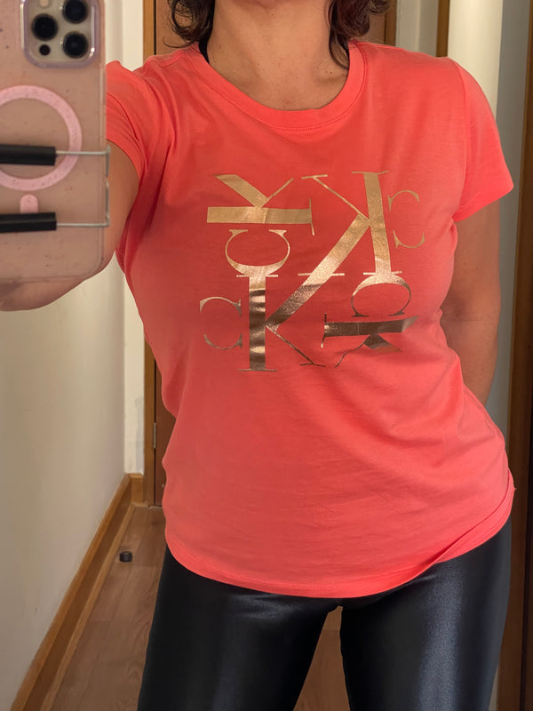Polera deportiva Calvin Klein