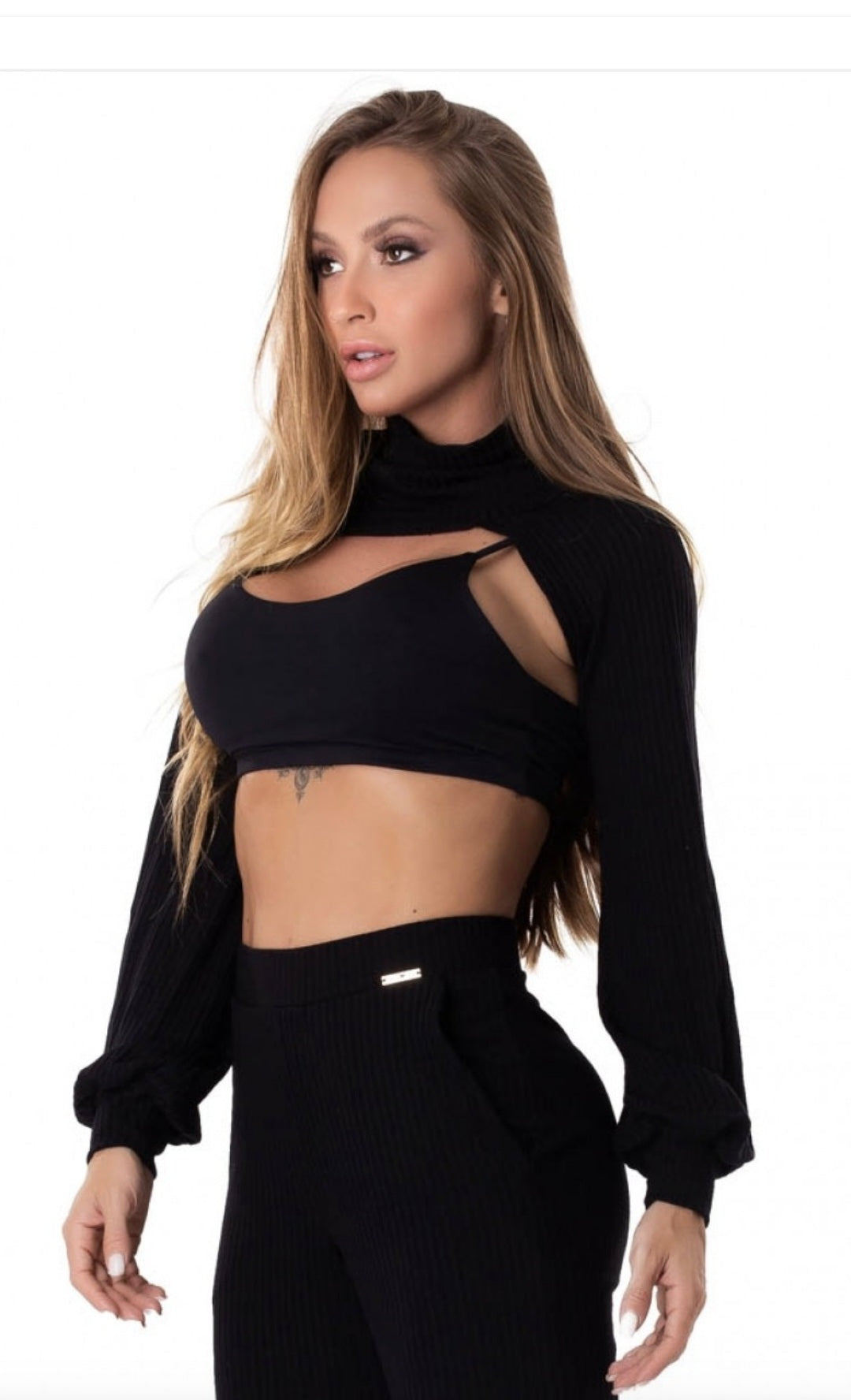 Bolero cropp elegantly